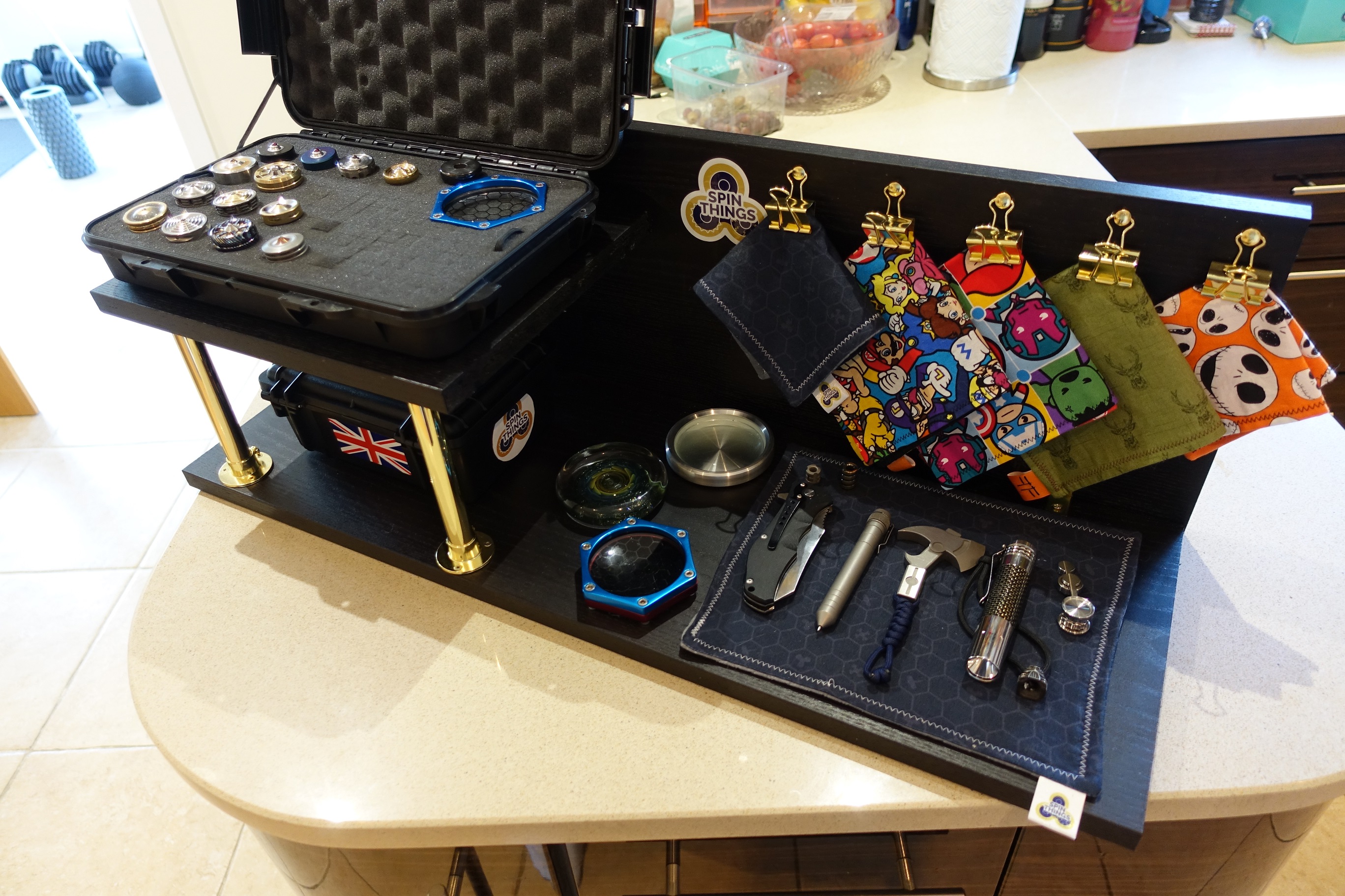 Custom EDC Spinning Top Display Stand - Spin-Things